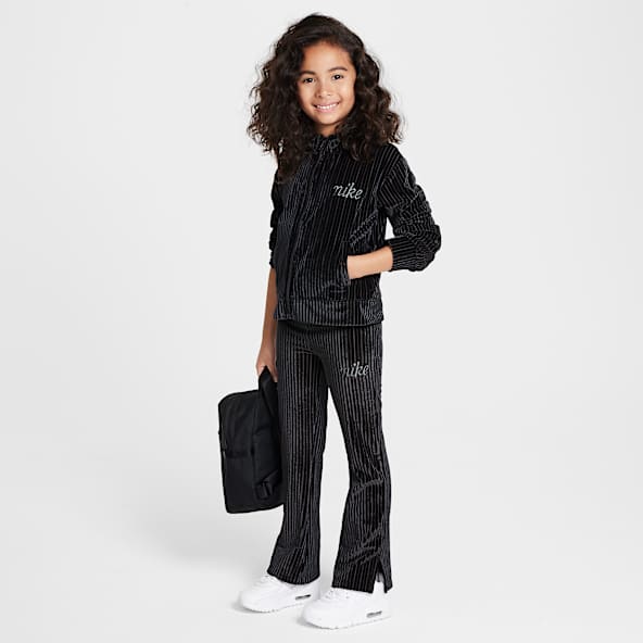 Little kids nike clothes clearance